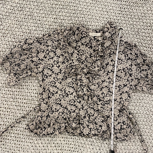 DOEN viola wrap top sz Small ruffled tie waist floral blouse - Picture 9 of 11